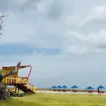 Refugio junto al mar en el Cabrero